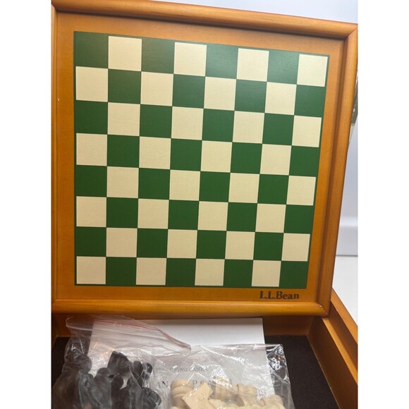 LL BEAN THREE-IN-ONE CAMP GAME: WOODEN CHECKERS,CHESS,BACKGAMMON RV, BEACH GAMES - Picture 2 of 13